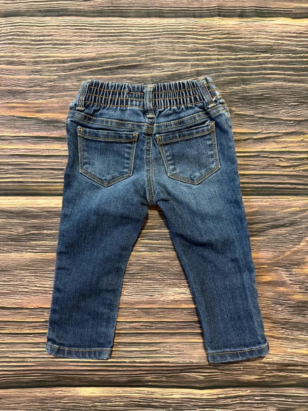 OshKosh B’gosh Baby Jeans Size 6–9M